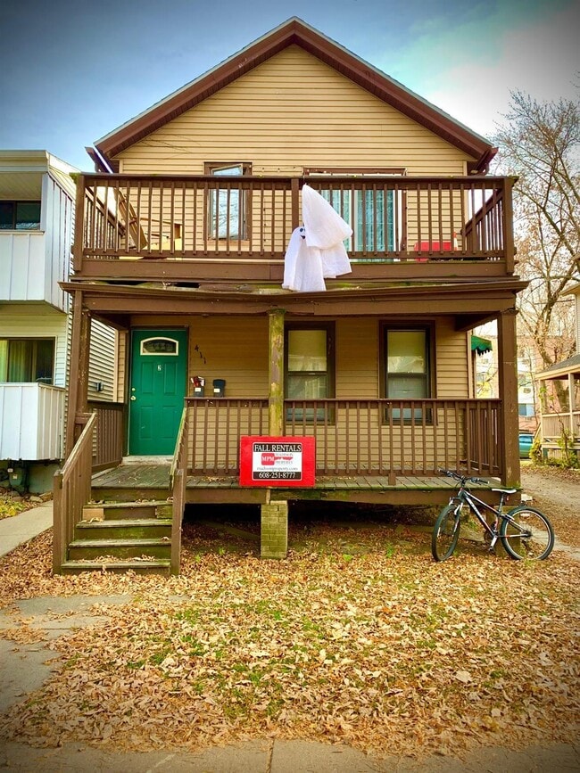 Photo - 411 W Doty St Unidad #1