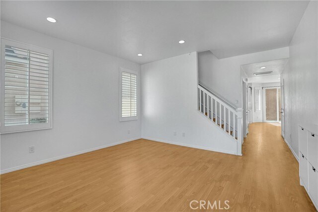 Photo - 76 Millbrook