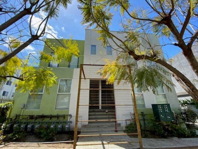 309 S. Berendo Avenue,