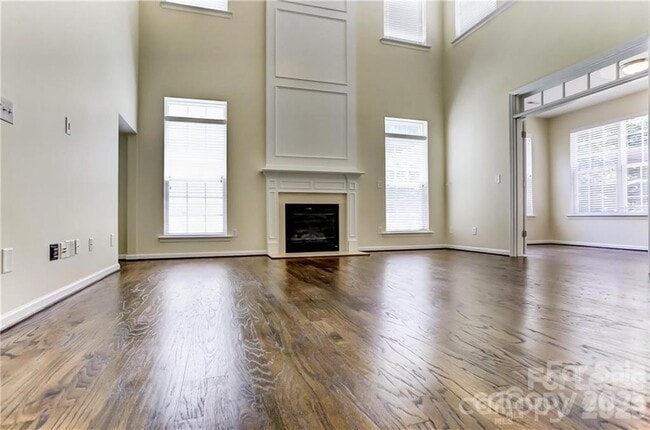 Photo - 5067 Timber Falls Dr