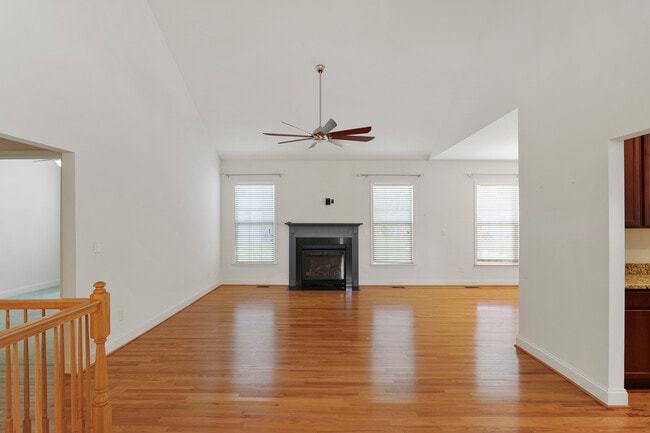 Photo - 609 Olde Field Dr