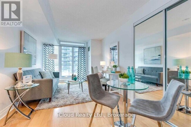 Photo - 2121 Lake Shore Blvd W Unit 813