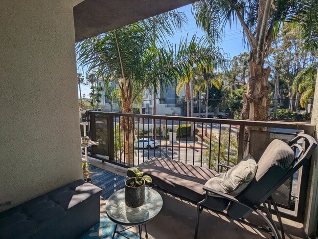 Building Photo - 7100 Alvern St Unit 203