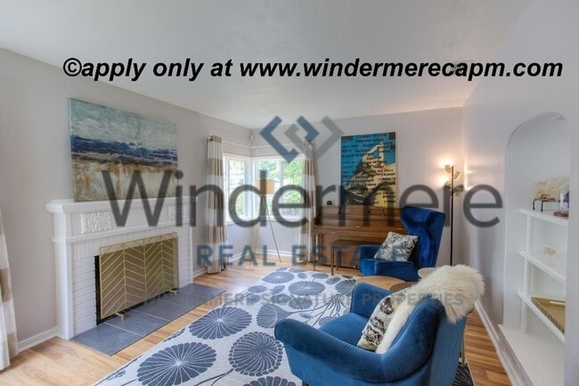 Photo - Charming Updated Home in Desirable Colonial Heights – Prime Location!