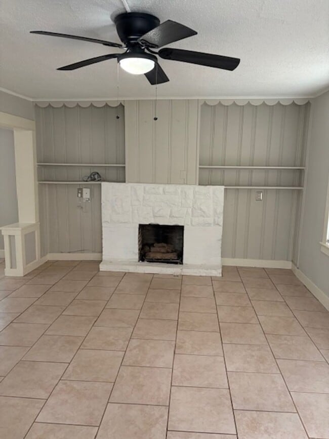 Photo - Beautifully updated 2 bedroom home