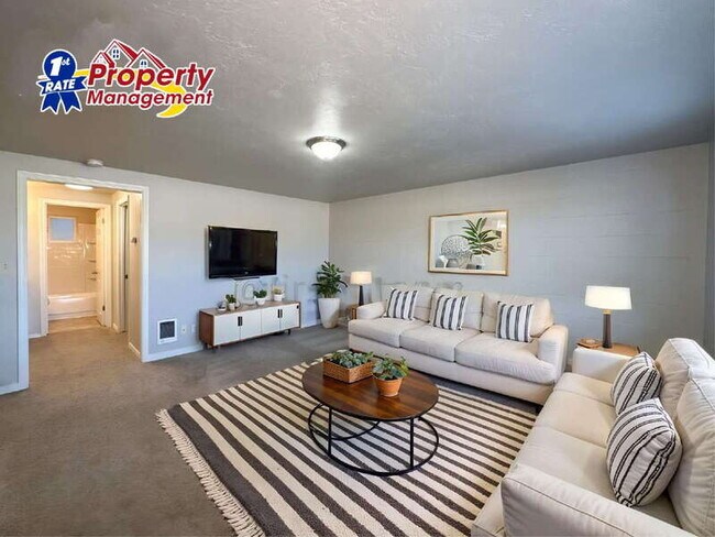 Photo - 1205 W Beacon St