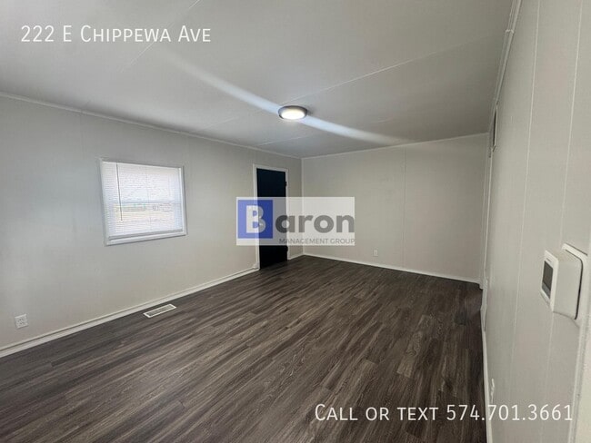 Photo - 222 E Chippewa Ave