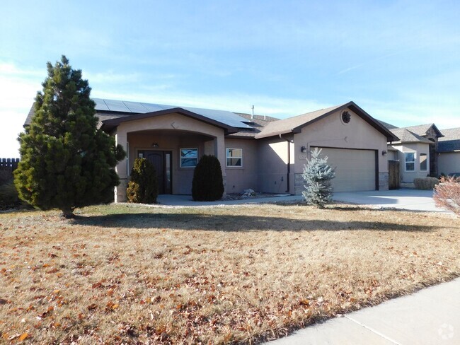 Building Photo - Beautiful Home in Fruita