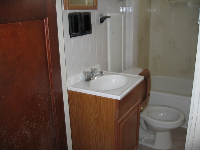 Building Photo - 865 McClain Rd Unit 865
