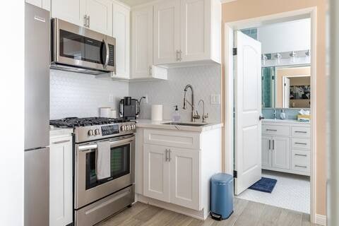 Photo - 1614 Marion Way W