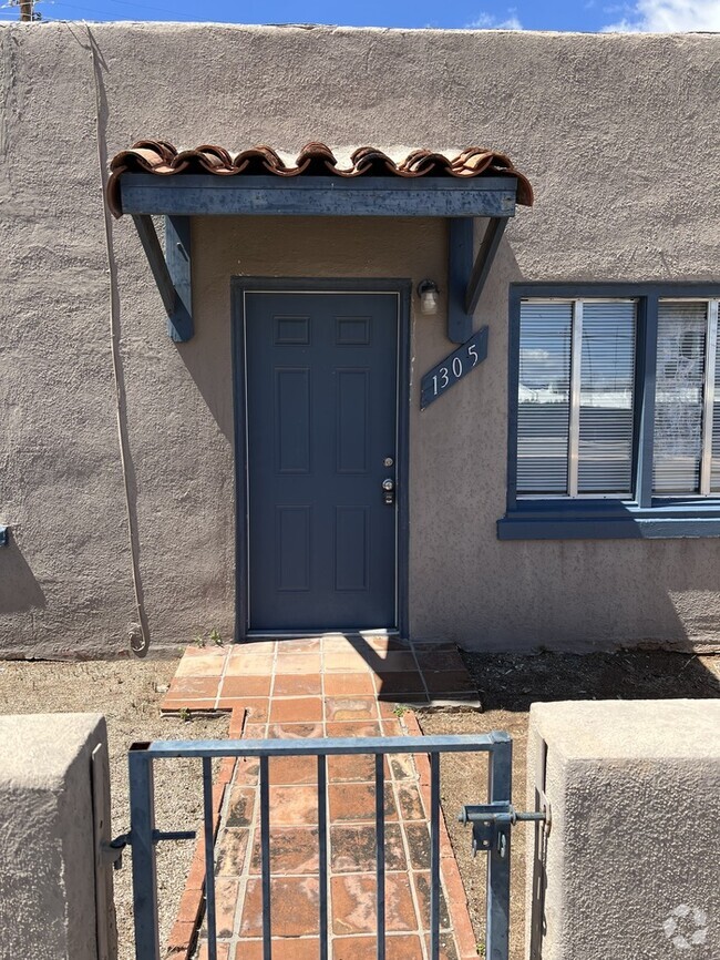 Building Photo - 1305 N Columbus Blvd Rental