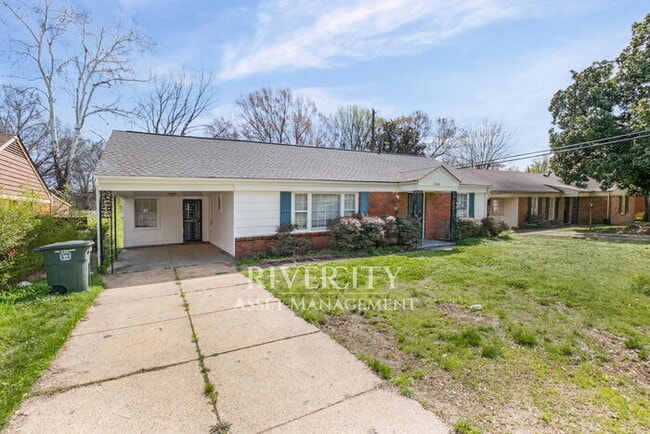 Photo - 3240 Boxdale St