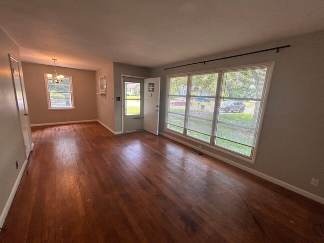 Photo - 4107 Arlington Cir NW