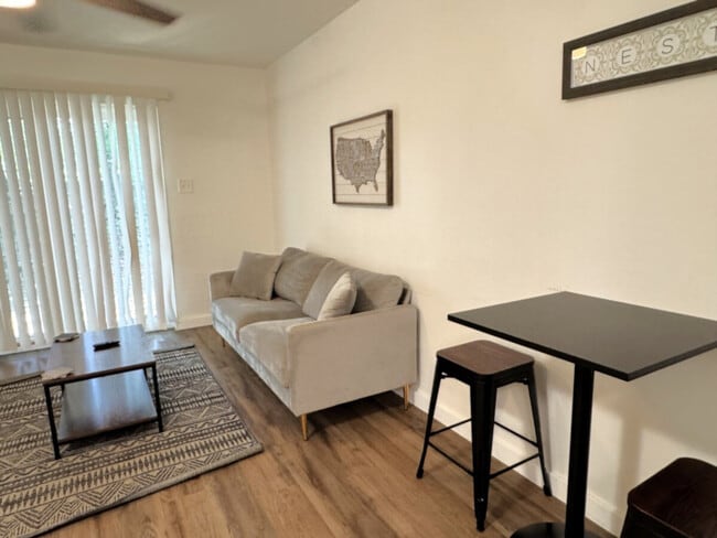 Photo - 624 S Cedar St Unit ID1296538P