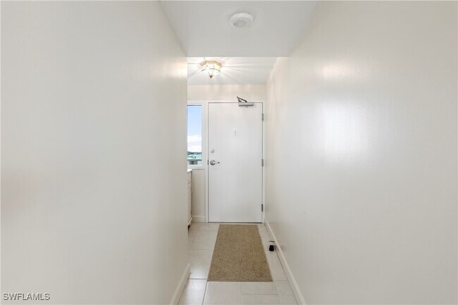 Photo - 260 Seaview Ct Unidad 906