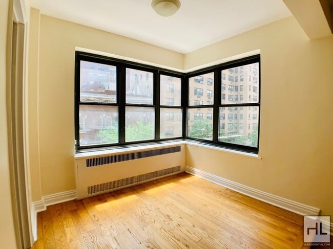 Building Photo - EAST 56 STREET Unit 3D