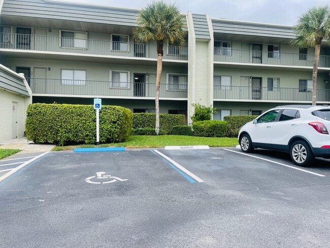 Photo - 4080 Tivoli Ct Unit 307