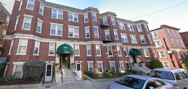 Building Photo - 11 Barrows St Unit 1A Rental