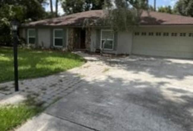 Photo - Lovely 4 Bedrooms / 2 Bathrooms / 2-Car Garage