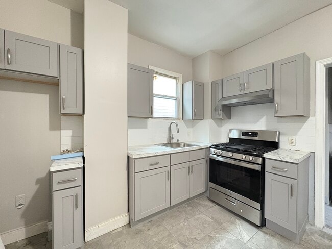 Building Photo - 79 Myrtle Ave Unit 2 Rental