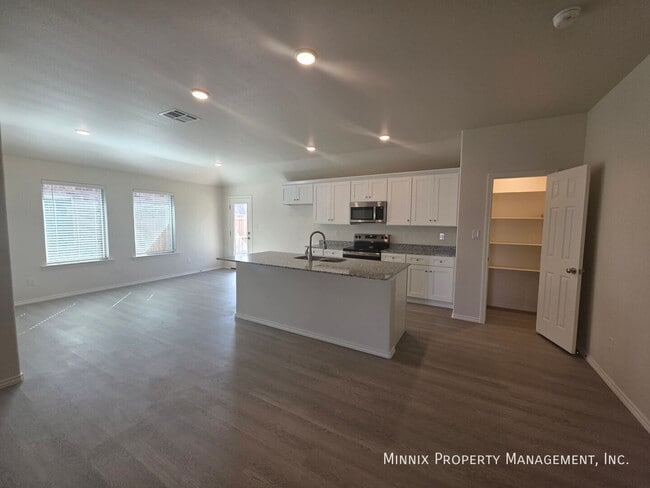 1324 Hogback Wy