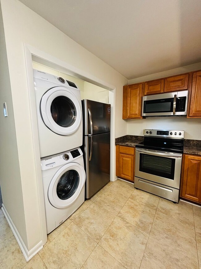 Photo - 100 Edgewood Ln