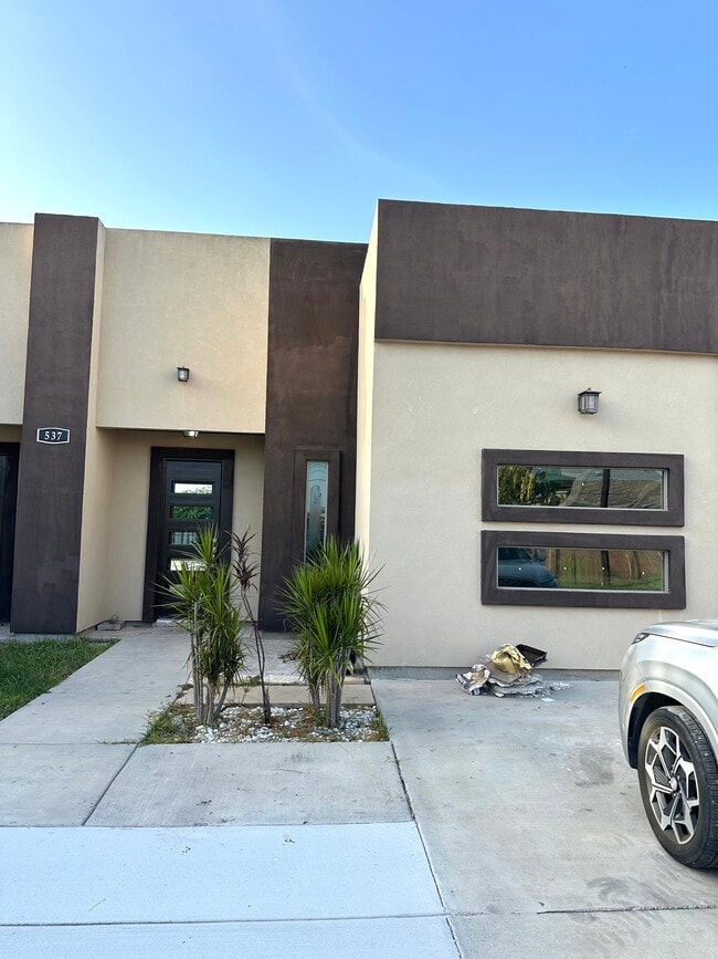 Photo - 537 Wild Rose Ln