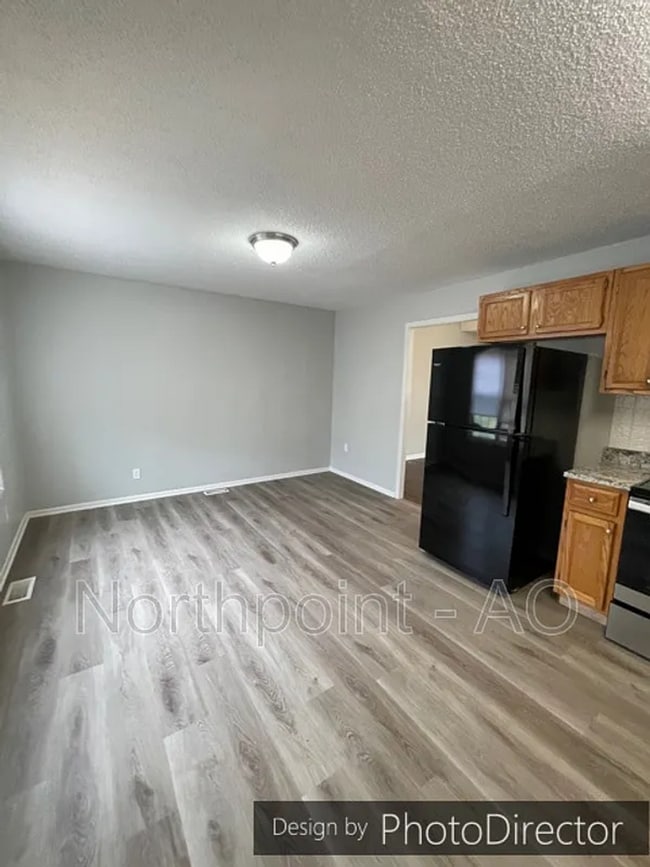 Photo - Updated 3-Bedroom Home with Garage & Deck in Kansas City, KS