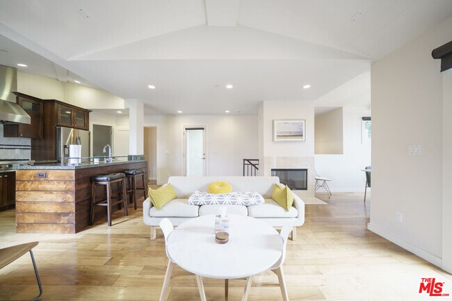 Photo - 642 Hermosa Ave House