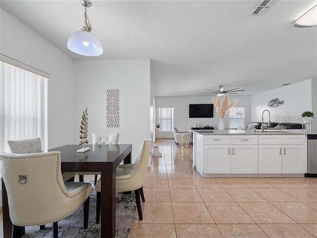 Photo - 412 Marlberry Leaf Ave