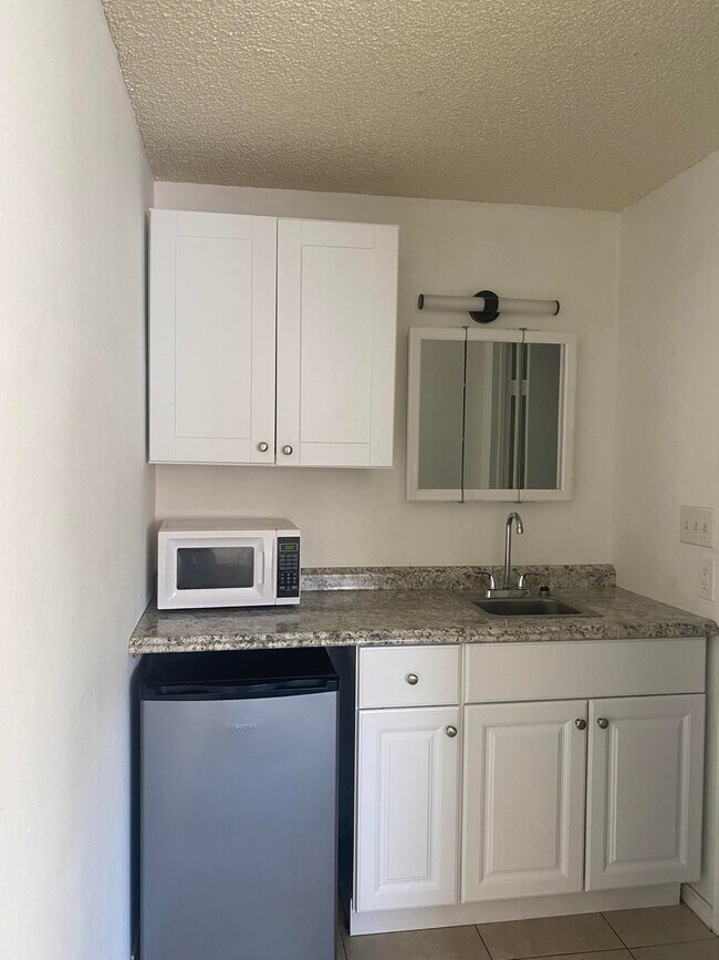 Photo - Preston Apartments Unit E