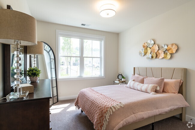 1BR, 1BA - 720SF - Harrison Square