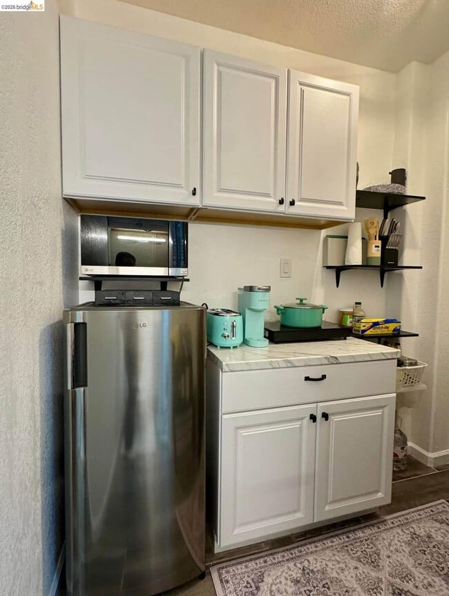 Photo - 1089 Somersby Way