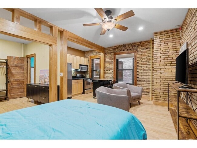 Building Photo - 11 S 12th St Unit 104 Rental