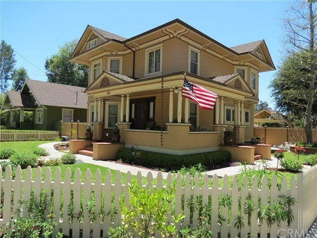 Photo - 192 N Shaffer St