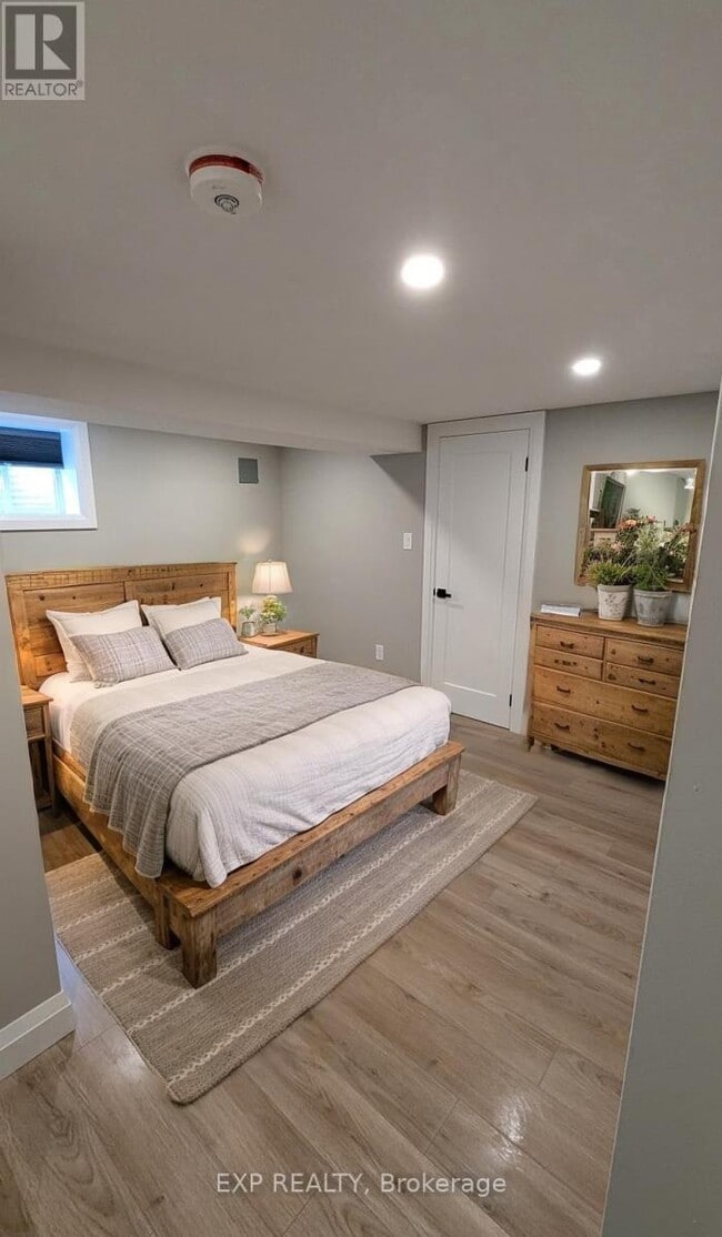 Photo - 260 Westwood Ave