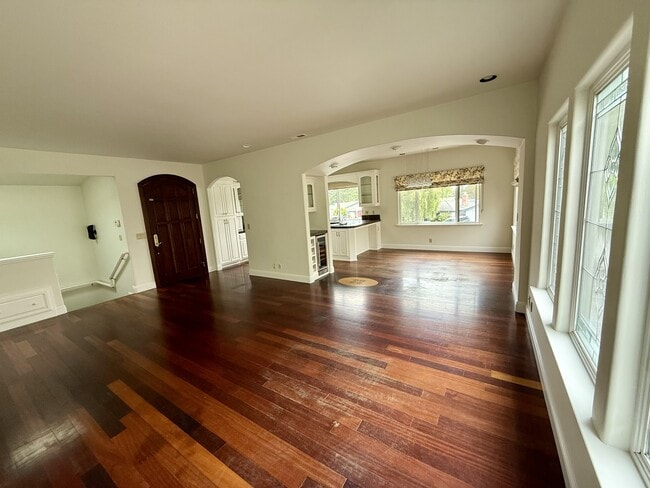 Photo - 143 Alamo Ave