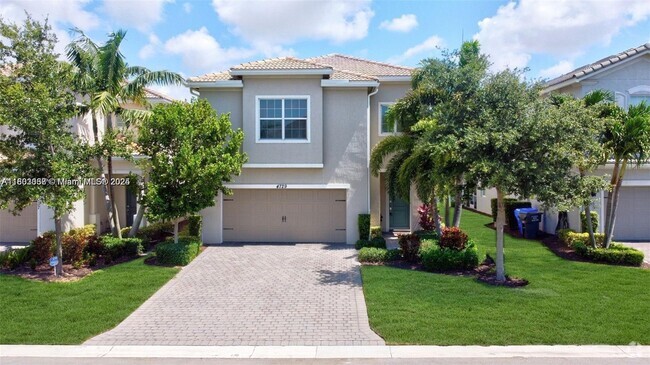 Building Photo - 4729 Greenway Dr Rental