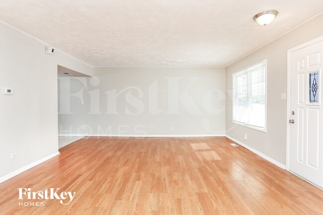 Photo - 176 Fairwood Dr