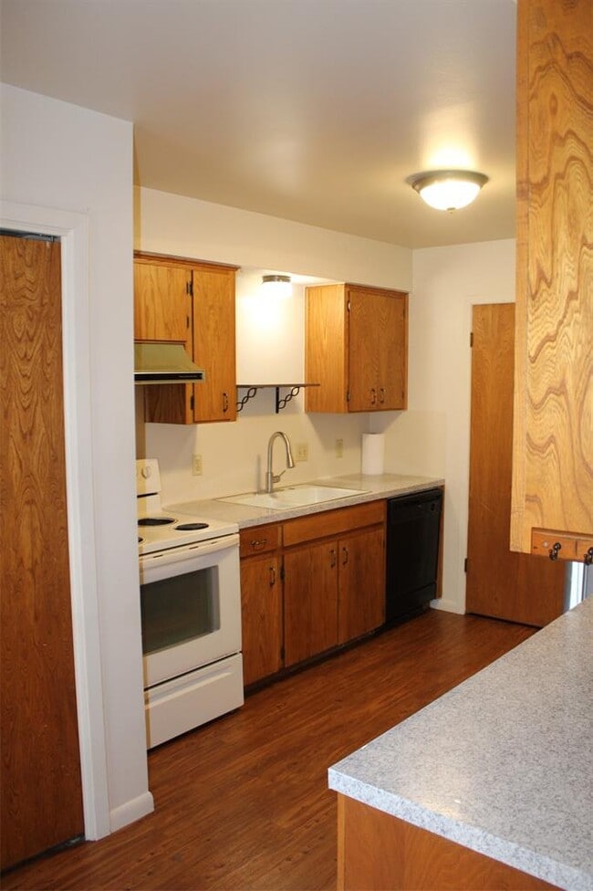 Photo - 535 W Prairie Lea St