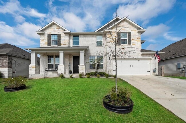 Photo - 311 Bear Oak St