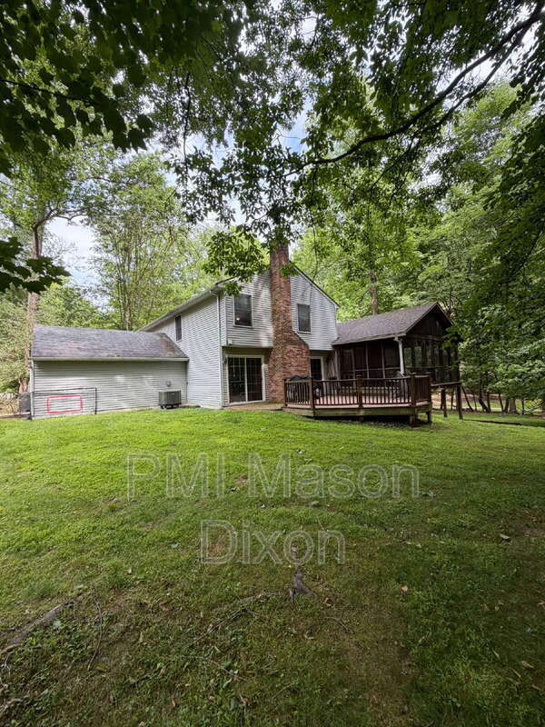 Photo - 4035 Huckleberry Row