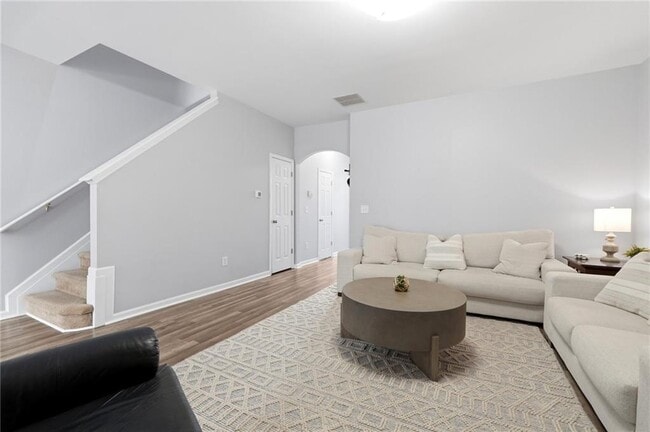 Photo - 2059 Lakeshore Overlook Dr