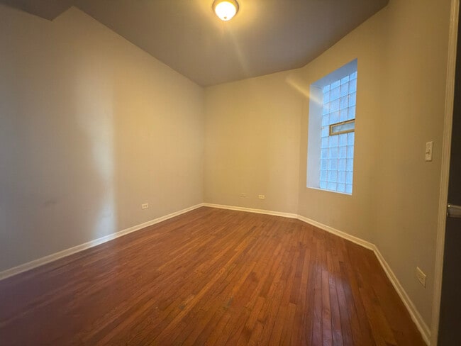 Photo - 5116 S Prairie Ave Unidad 1