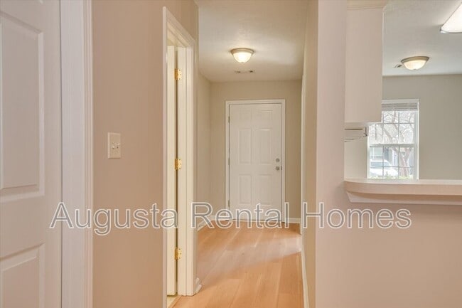 Photo - 1206 Bison Way