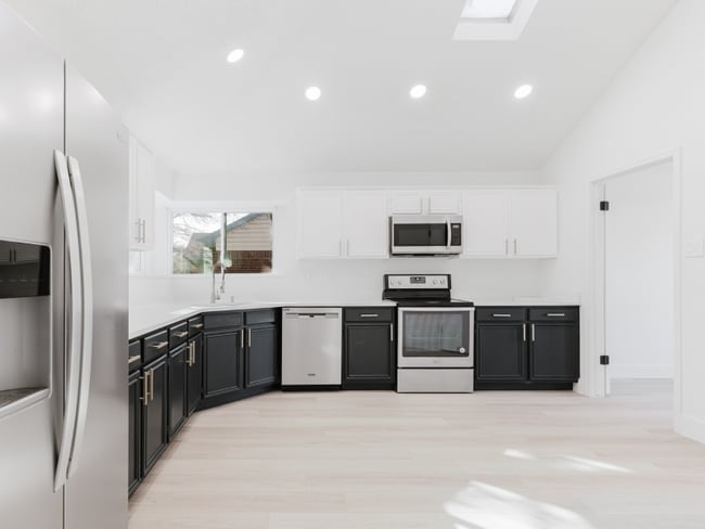 Photo - 2409 Brookside Dr