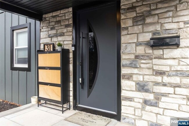 Photo - 31 Sherman Ave