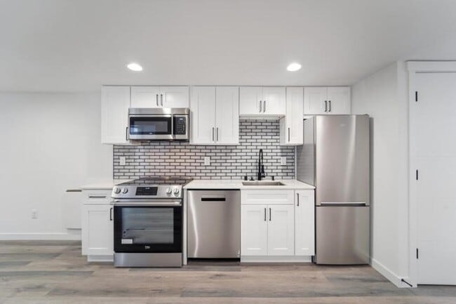 Photo - 2 bedroom in Seattle WA 98117 Unit 7352 21st Ave NW #B