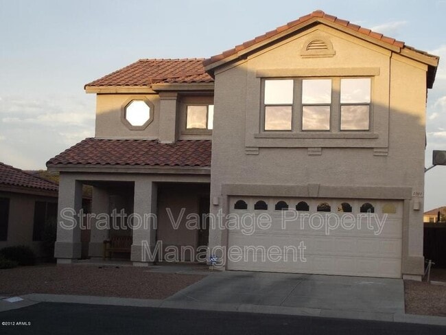 Building Photo - 1561 S Halsted Dr