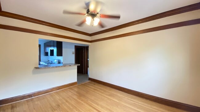 Photo - 4451 W Dickens Ave Unit 2